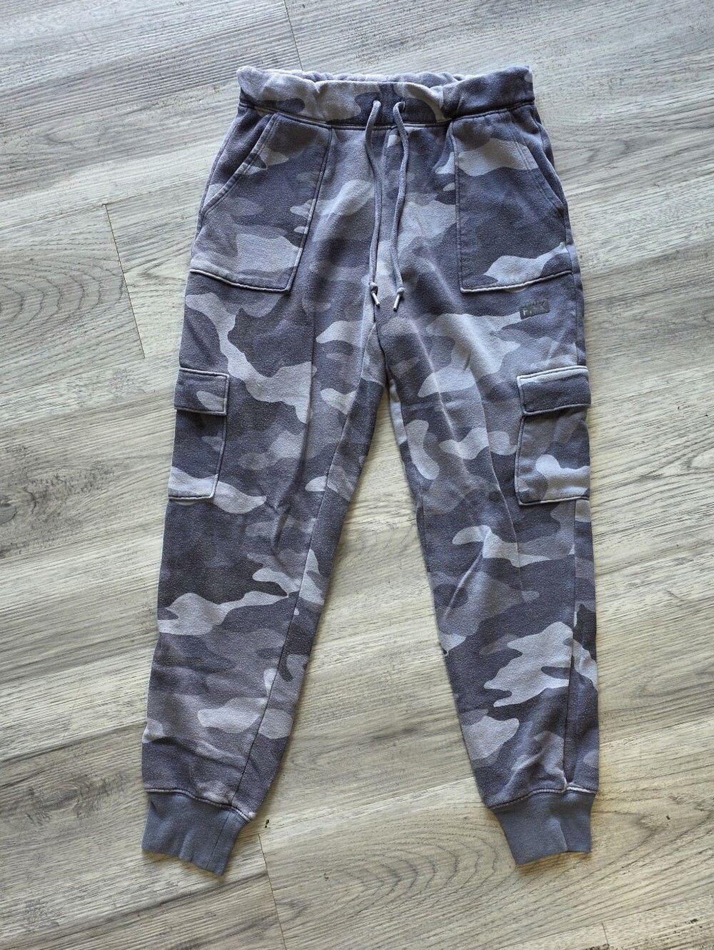 Victoria’s Secret PINK Joggers Womens XS Gray Camo Cargo Sweatpants